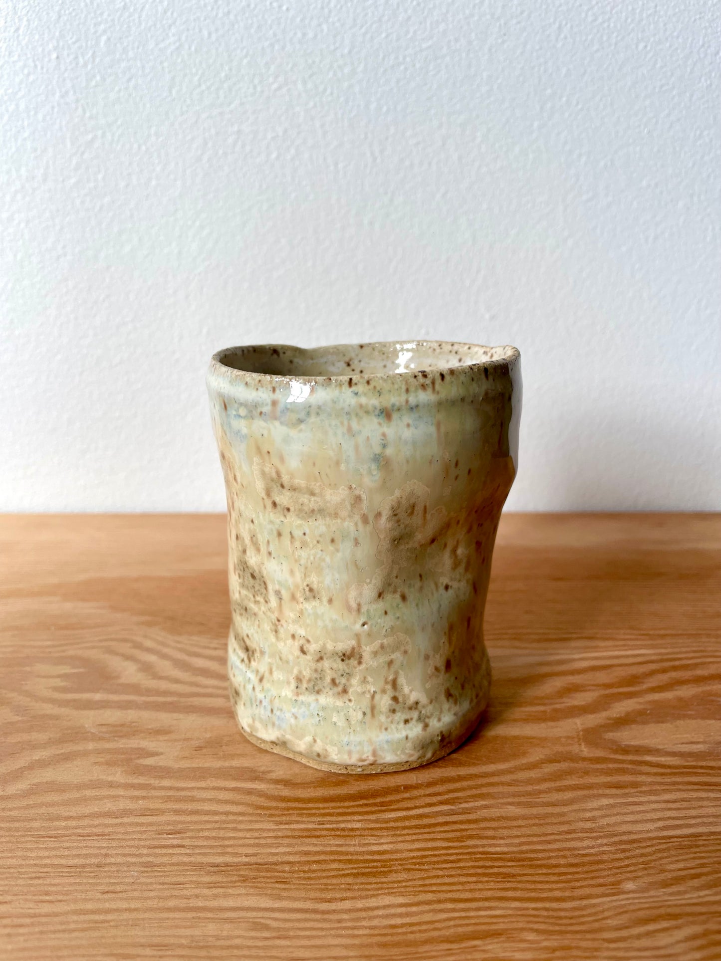 Speckled Wavy Tea Cup