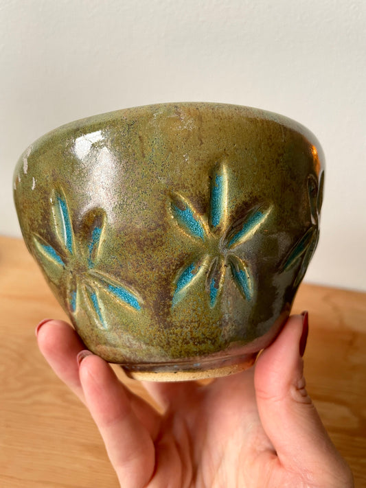 Large Gaucamole Bowl