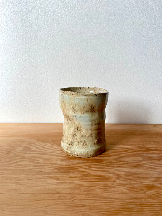 Speckled Wavy Tea Cup