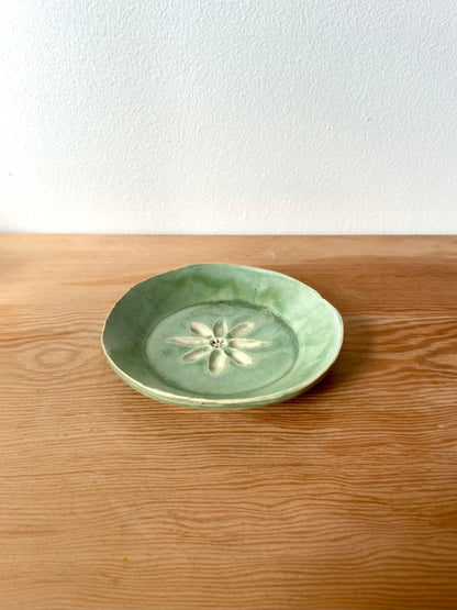 Green Daisy Dish